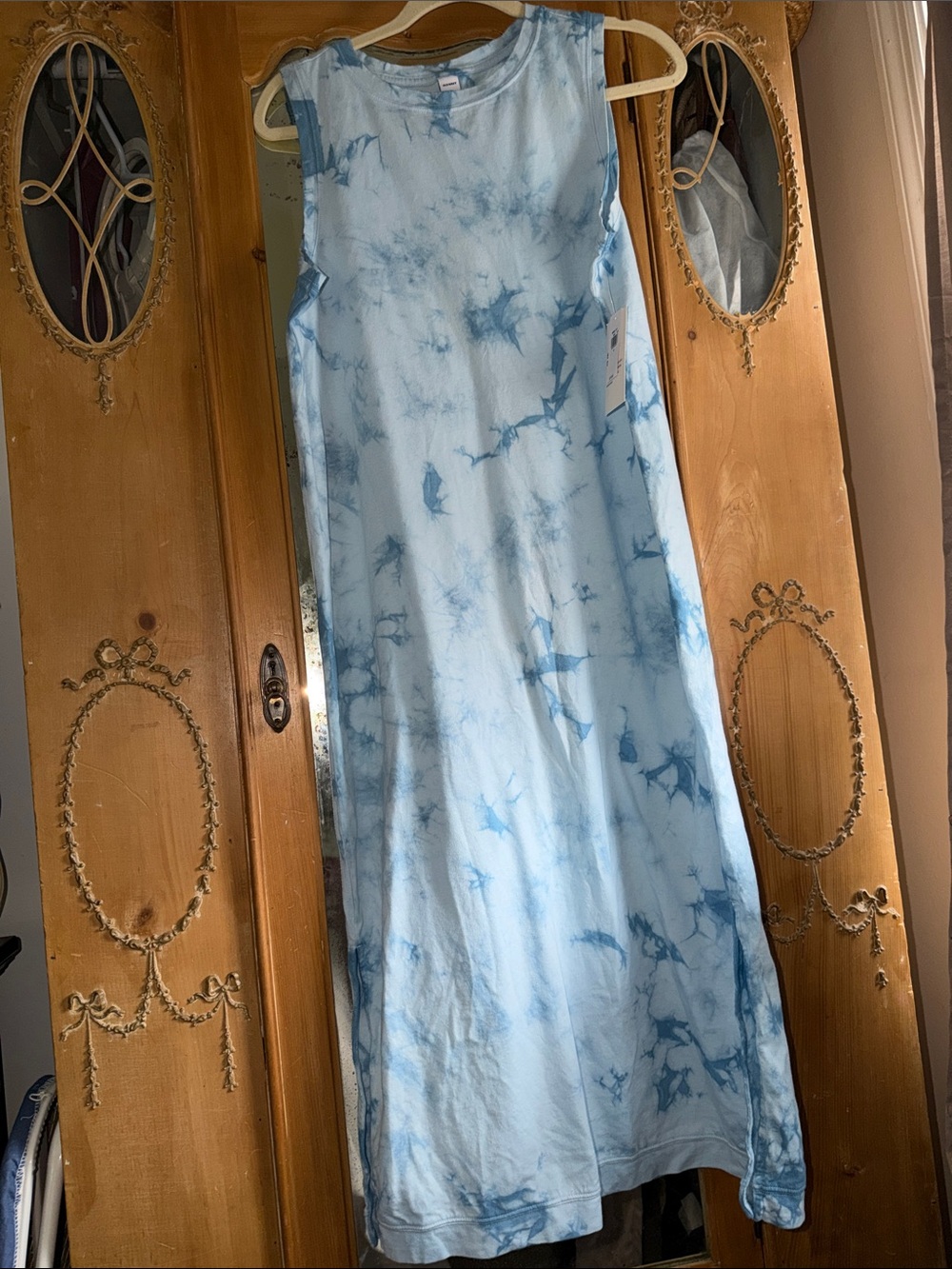 Old Navy Light Blue Tie-Dye Sleeveless Maxi Dress